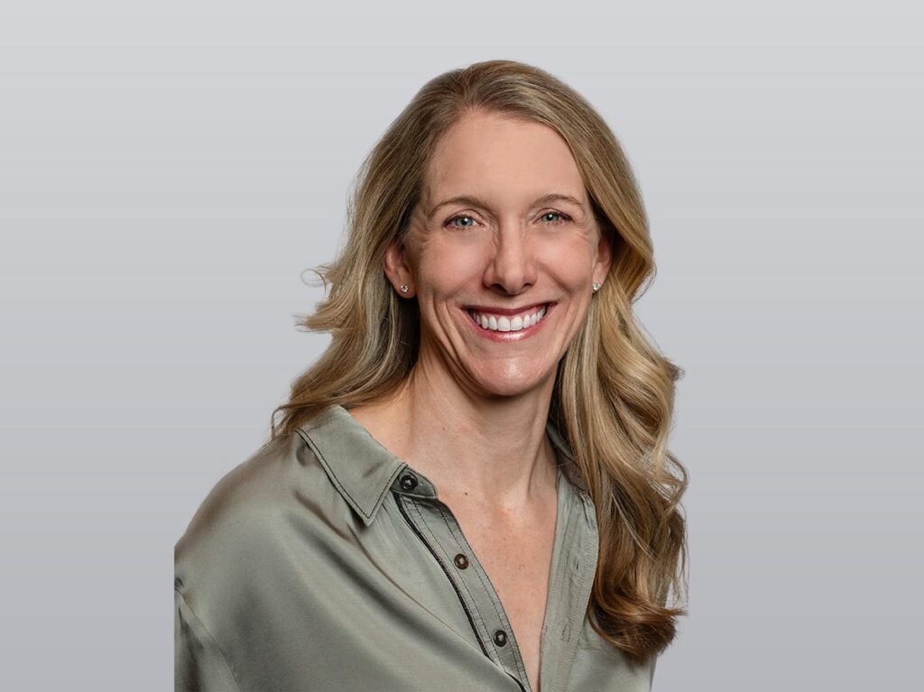 Claire Macchia